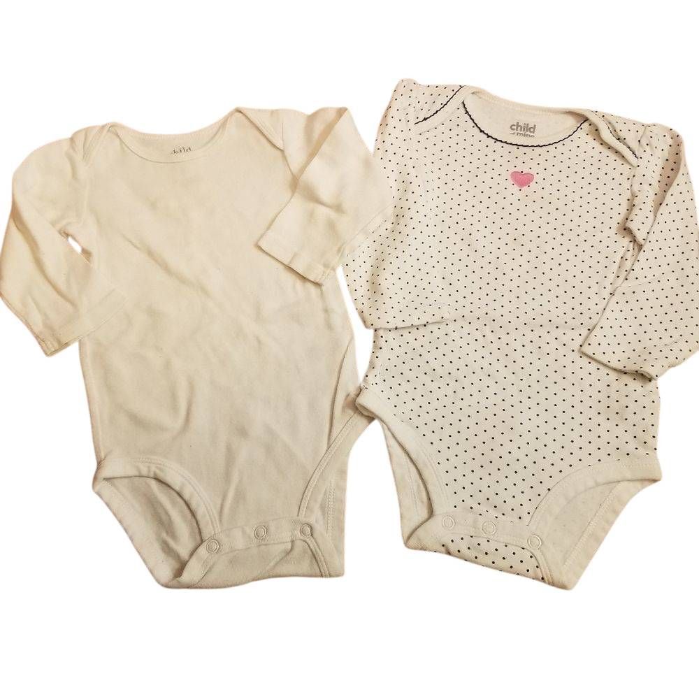Carter's longsleeve onsies 6-9 months